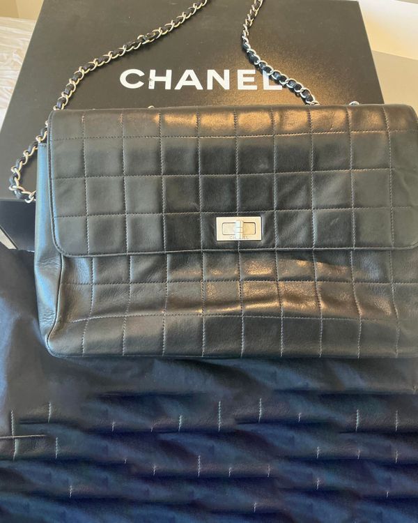 Chanel Large