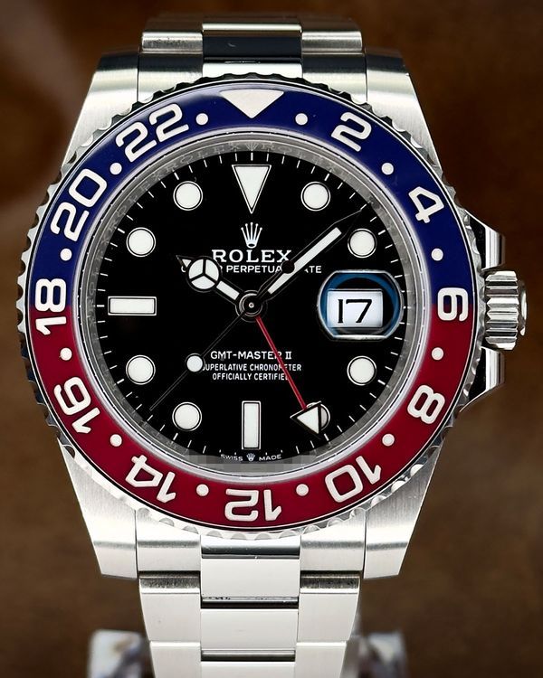 No Reserve - 2022 Rolex GMT-Master II "Pepsi" 40MM Black Dial Jubilee Bracelet (126710BLRO)