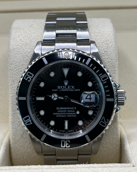 Rolex Submariner Date 40MM Black Dial Oyster Bracelet (16610)