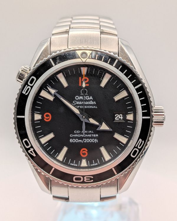 2011 Omega Seamaster Planet Ocean 600M 42MM Black Dial Steel Bracelet (2201.51.00)