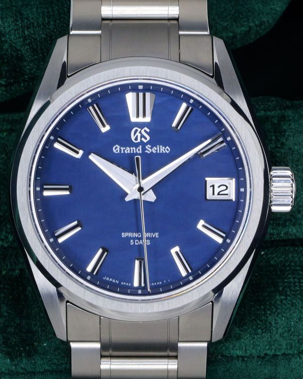 2026 Grand Seiko Evolution 9 "Lake Suwa" 40MM Blue Dial Titanium Bracelet (SLGA019)