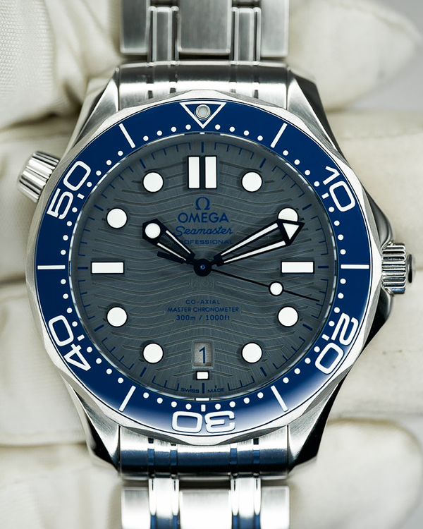 No Reserve - 2022 Omega Seamaster Diver 300M 42MM Grey Dial Steel Bracelet (210.30.42.20.06.001)