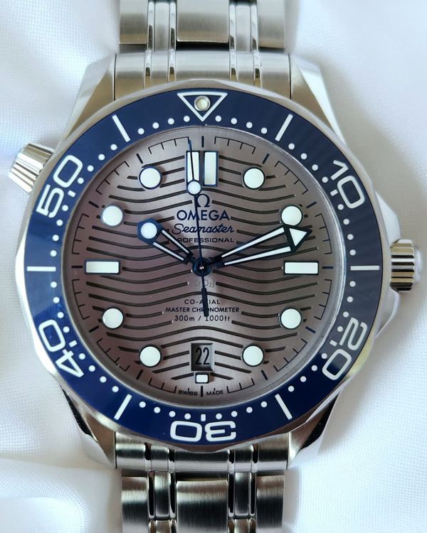 2026 Omega Seamaster Diver 300M 42MM Grey Dial Steel Bracelet (210.30.42.20.06.001)