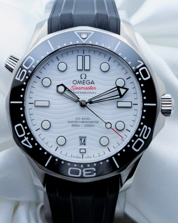 2023 Omega Seamaster Diver 300M 42MM White Dial Rubber Strap (210.32.42.20.04.001)