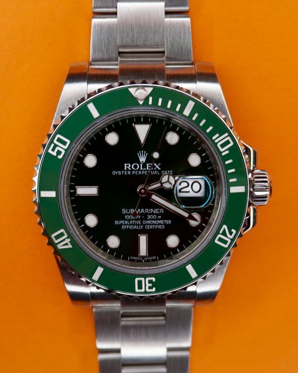 2016 Rolex Submariner Date "Hulk" 40MM Green Dial Oyster Bracelet (116610LV)