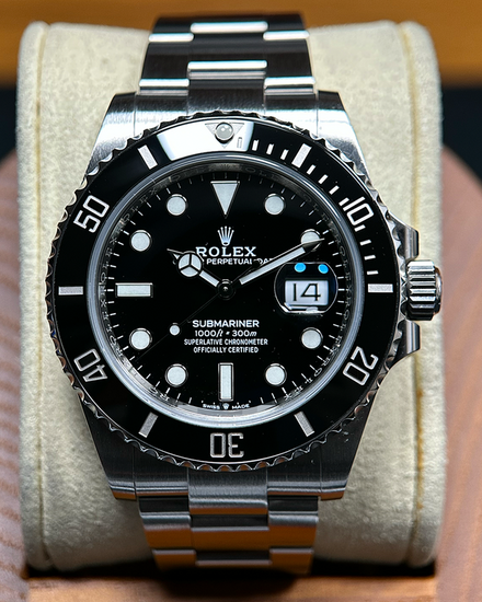 No Reserve - Rolex Submariner Date 41MM Black Dial Oyster Bracelet (126610LN)