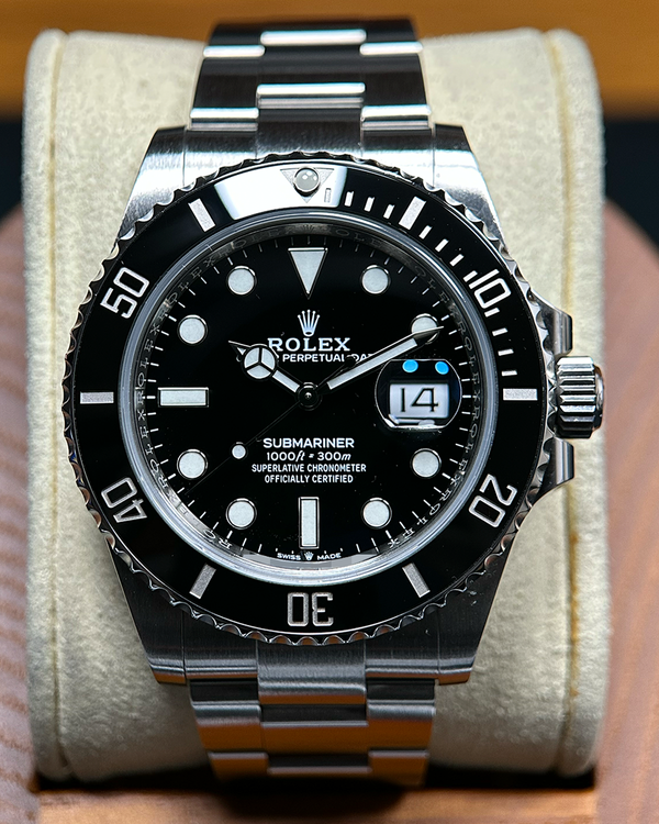 No Reserve - Rolex Submariner (126610LN)