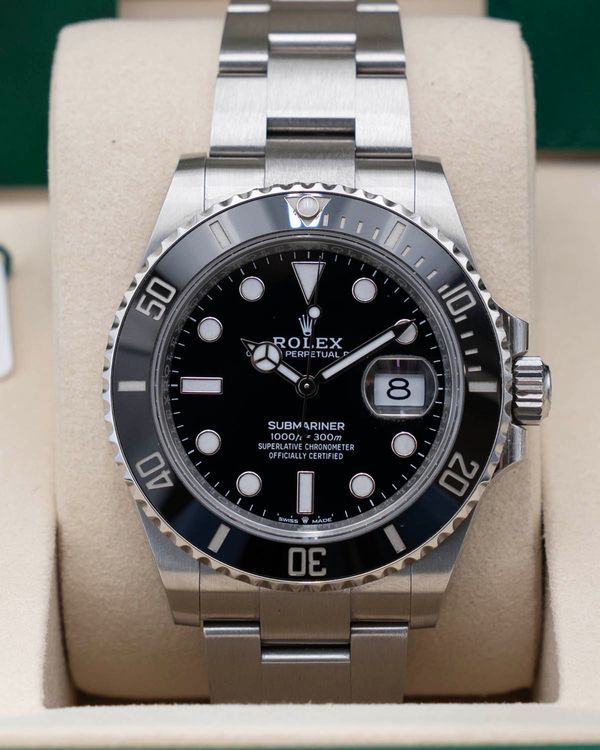 Rolex Submariner (126610LN)