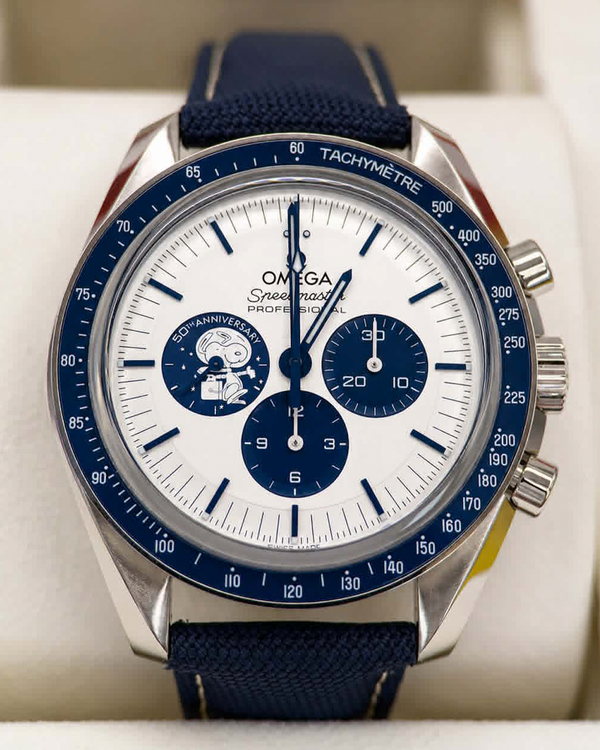 2026 Omega Speedmaster Anniversary Series “Silver Snoopy Award” 42MM Silver Dial Textile Strap (310.32.42.50.02.001)