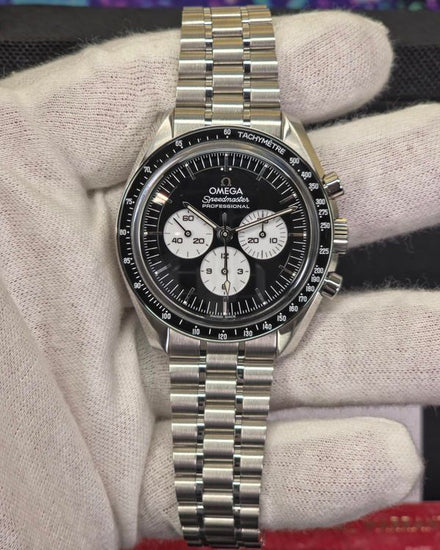 2026 Omega Speedmaster Professional Moonwatch 42MM Black Dial Steel Bracelet (310.30.42.50.01.004)