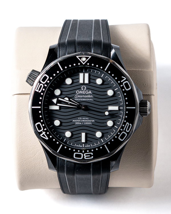 No Reserve - 2019 Omega Seamaster Diver 300M 43.5MM Black Dial Rubber Strap (210.92.44.20.01.001)