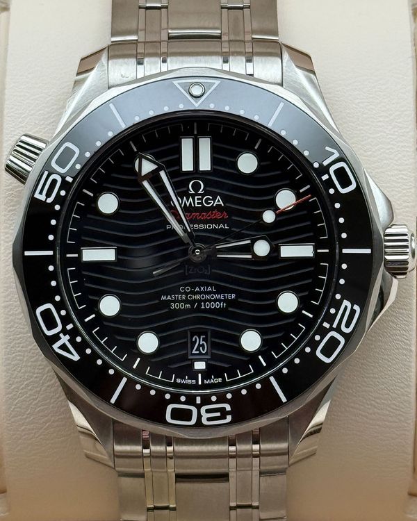 No Reserve - Omega Seamaster Diver 300M (210.30.42.20.01.001)