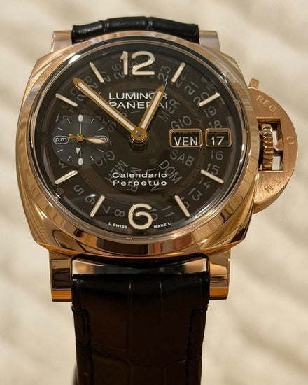2022 Panerai Luminor Goldtech Calendario Perpetuo 44MM Black Dial Leather Strap (PAM01269)