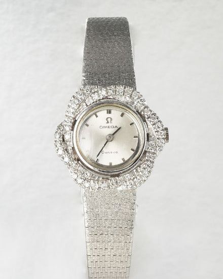 Omega Genève Vintage 22MM Silver Dial 18K White Gold Bracelet (Cal 485)