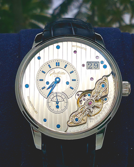 2020 Glashütte Original PanoMaticInverse 42MM Silver Dial Leather Strap (1-91-02-02-02-30)