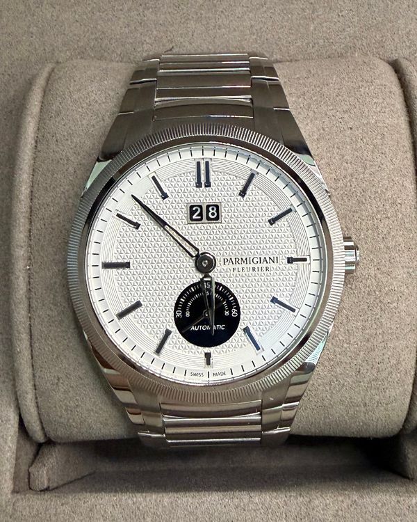 2022 Parmigiani Fleurier Tonda L.E. 42MM Silver Dial Steel Bracelet (PFC910-0000141-B00182)