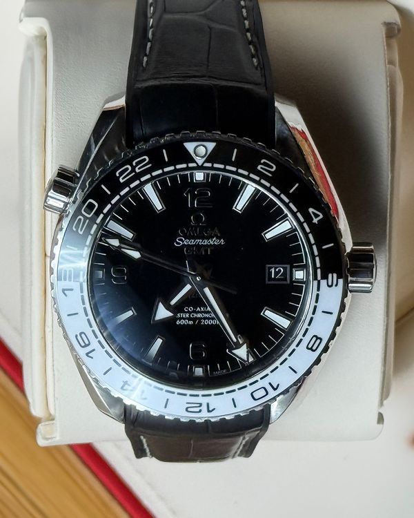 No Reserve - Omega Seamaster Planet Ocean GMT 43.5MM Black Dial Leather Strap (215.33.44.22.01.001)