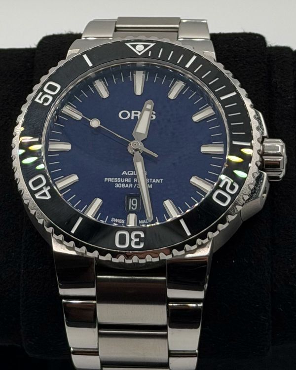 Oris Aquis Date 43.5MM Blue Dial Steel Bracelet (01 733 7730 4135)