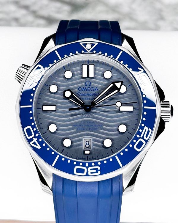 No Reserve - Omega Seamaster Diver 300M (210.32.42.20.06.001)