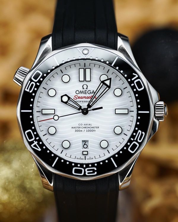 No Reserve - Omega Seamaster 300 (210.32.42.20.04.001))