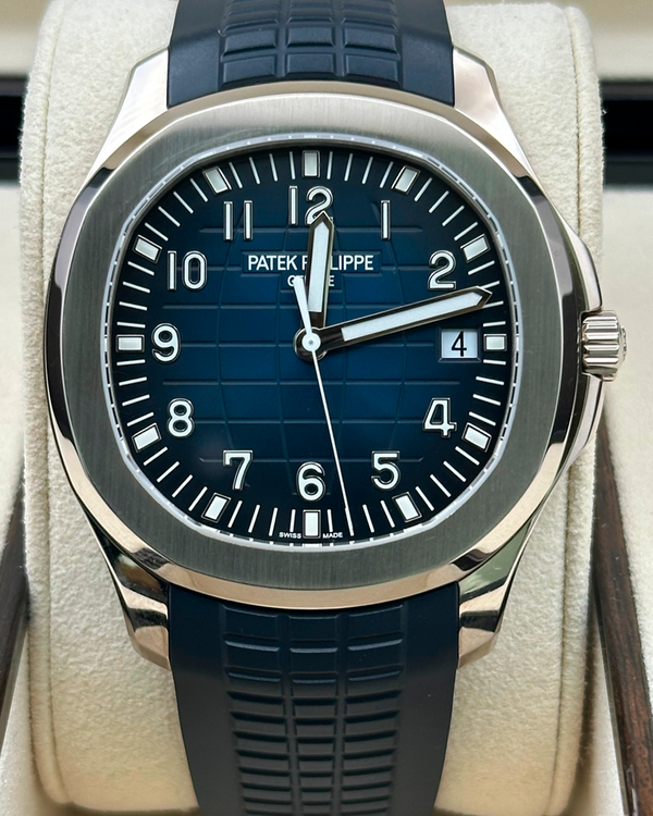 2017 Patek Philippe Aquanaut 42.2MM Blue Dial Rubber Strap (5168G-001)