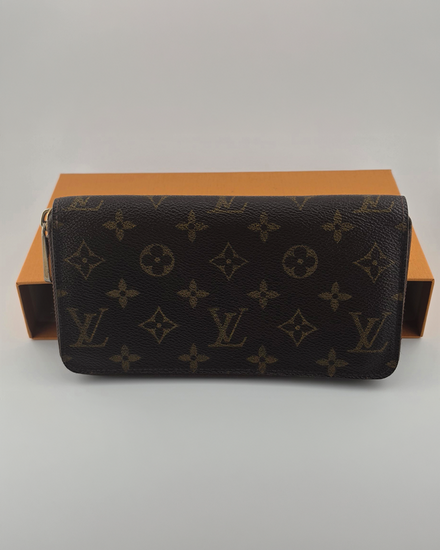 Louis Vuitton Zippy Wallet Medium Monogram Coated Canvas Gold Tone Hardware Zip-Around (Wallet)