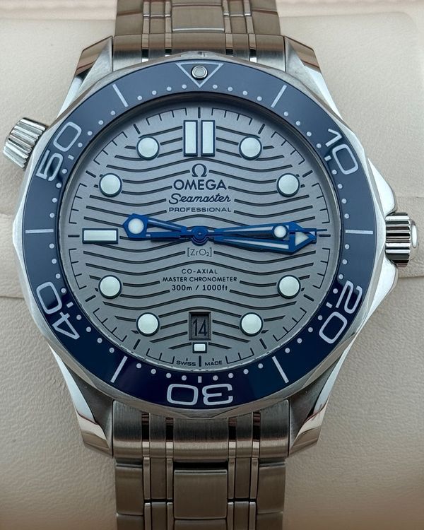 No Reserve - Omega Seamaster 300 (210.30.42.20.06.001)
