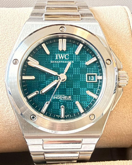 2026 IWC Schaffhausen Ingenieur 40MM "Aqua" Green Dial Steel Bracelet (IW328903)