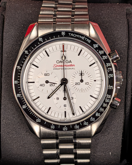 No Reserve - 2024 Omega Speedmaster Professional Moonwatch 42MM White Dial Steel Bracelet (310.30.42.50.04.001)