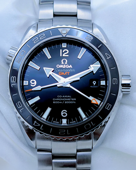 2019 Omega Seamaster Planet Ocean 600M GMT 43.5MM Black Dial Steel Bracelet (232.30.44.22.01.001)