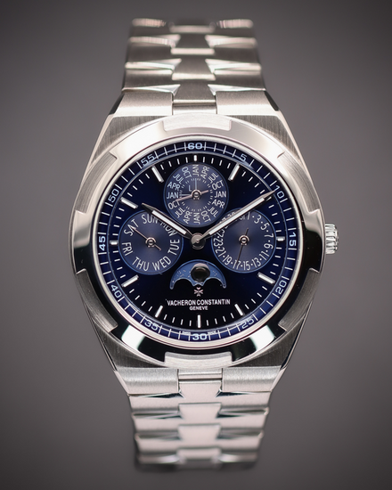 Vacheron Constantin Overseas 41.5MM Blue Dial White Gold Bracelet (4300V/120G-B945)