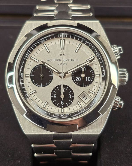 2023 Vacheron Constantin Overseas Chronograph 42.5MM Silver Dial Steel Bracelet (5500V/110A-B686)