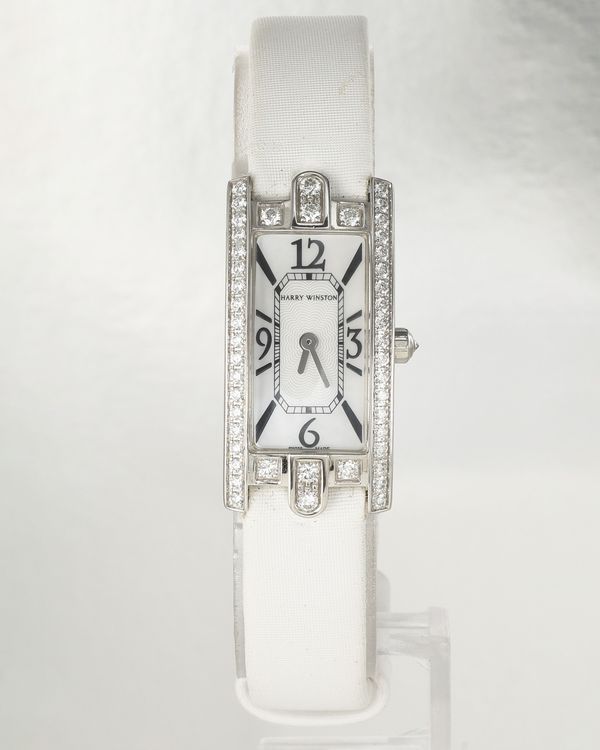 Harry Winston Avenue 15MM Quartz White Dial Leather Dial (AVCQHM16WW024)