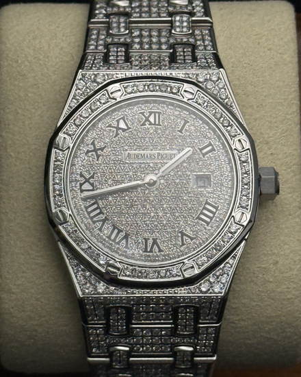 No Reserve - Audemars Piguet Royal Oak 33MM Quartz Aftermarket Diamond Pavé Dial Aftermarket Steel Bracelet (67650ST.OO.1261ST.01)