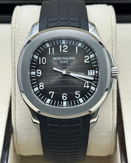 2020 Patek Philippe Aquanaut 40MM Black Dial Rubber Strap (5167A-001)