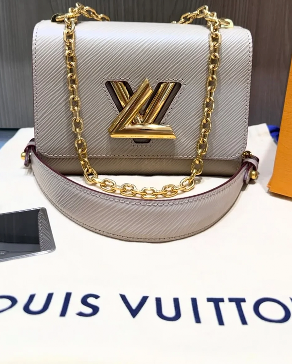 Louis Vuitton Twist One Handle