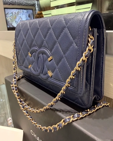 Chanel Bag CC Filigree Wallet on Chain Navy Blue Caviar Leather Gold-Tone Hardware (A84451)