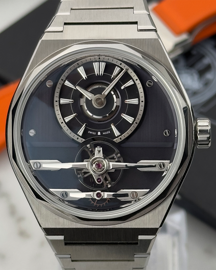 Christopher Ward The Twelve C12 Loco 41MM Black Dial Steel Bracelet (C12-41H6D1-S00K0-B0)