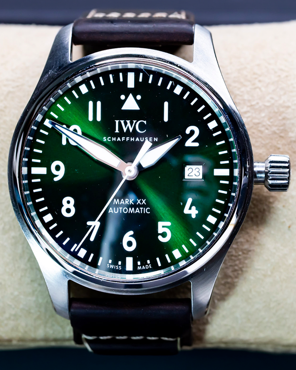 No Reserve - IWC Schaffhausen Pilot (IW328205)