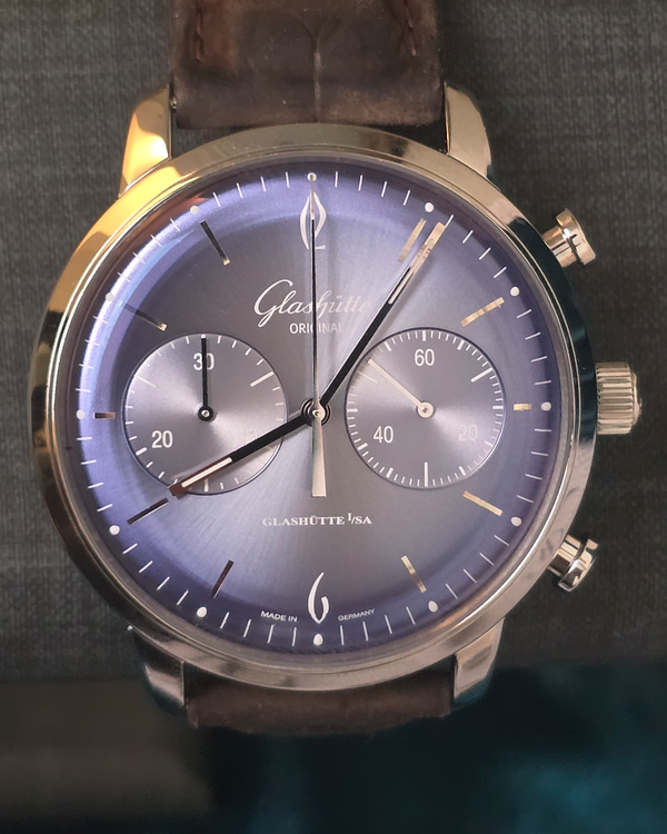 (Working) No Reserve - Glashütte Original Sixties (1-39-34-04-22-04)