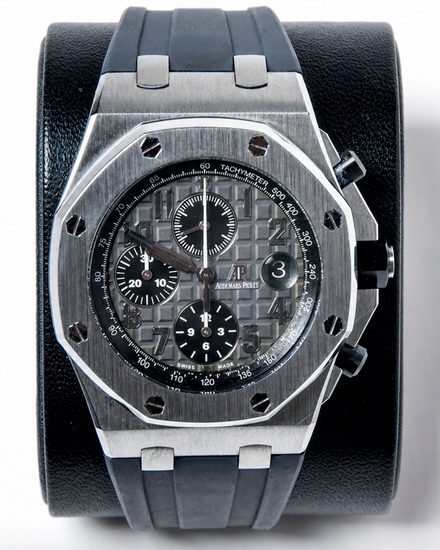 No Reserve - 2015 Audemars Piguet Royal Oak Offshore 42MM Grey Dial Rubber Strap (26470ST.00.A104CR.01)