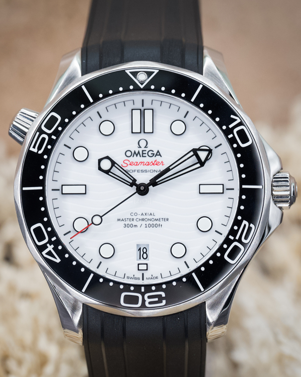 2023 Omega Seamaster Diver 300M 42MM White Dial Rubber Strap (210.32.42.20.04.001)
