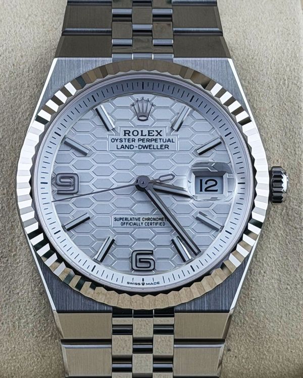2026 Rolex Land-Dweller 40MM White "Honeycomb" Dial Flat Jubilee Bracelet (127334)