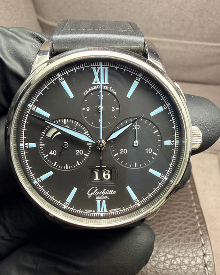 2026 Glashütte Original Senator Chronograph Panorama Date 42MM Black Dial Rubber Strap (1-37-01-03-02-35)