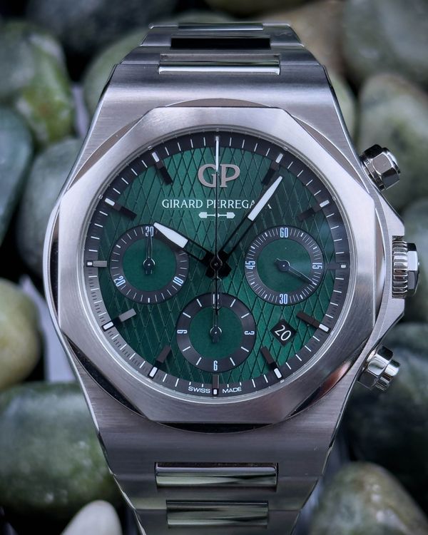 2022 Girard Perregaux Laureato Aston Martin L.E. 42MM Green Dial Steel Bracelet (81020-11-001-11A)