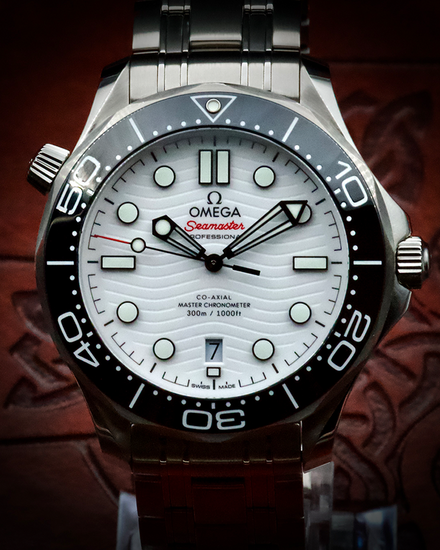 No Reserve - 2024 Omega Seamaster Diver 300M 42MM White Dial Steel Bracelet (210.30.42.20.40.001)
