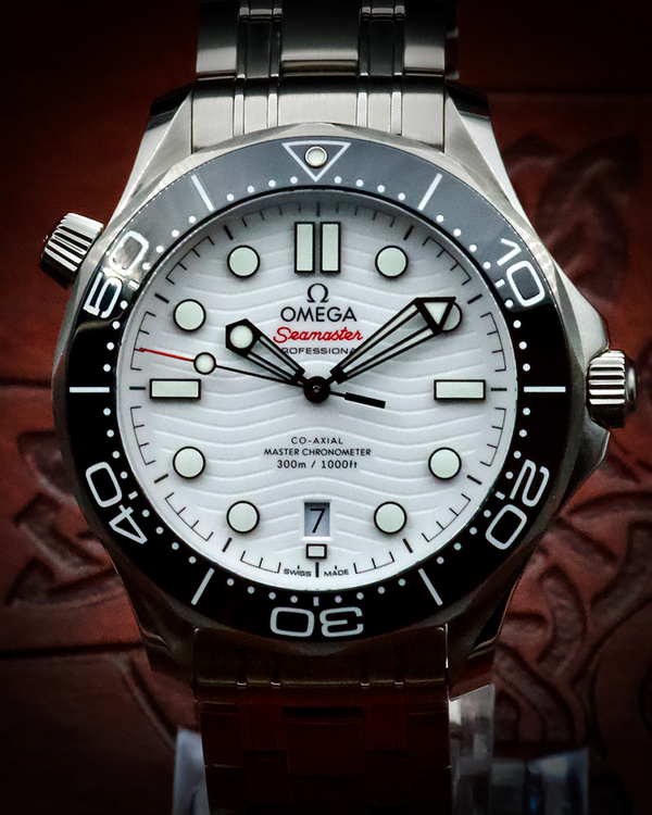 No Reserve - 2024 Omega Seamaster Diver 300M 42MM White Dial Steel Bracelet (210.30.42.20.40.001)