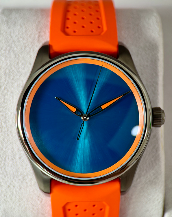2026 H. Moser & Cie Pioneer 42.8MM Turquoise Dial Rubber Strap (3201-1205)