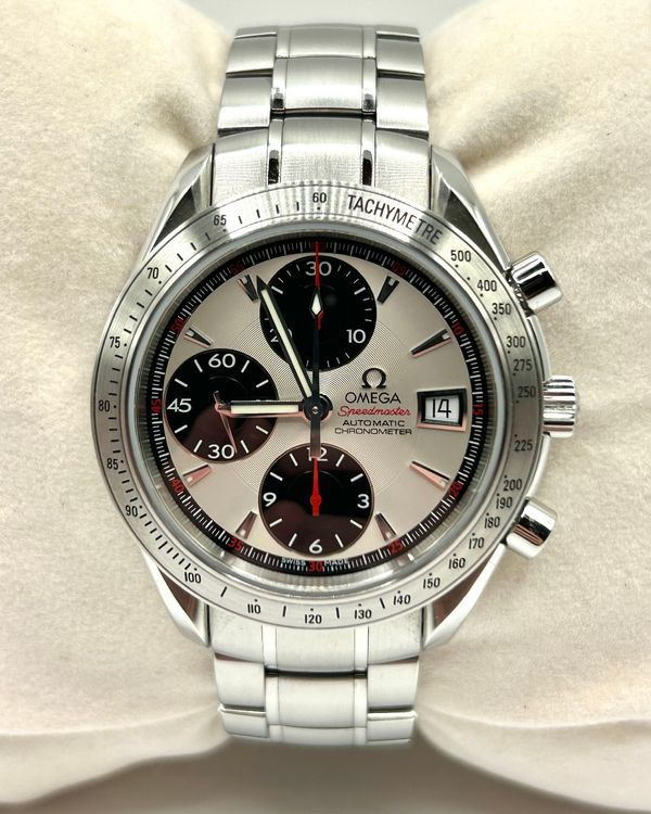 2017 Omega Speedmaster Date 40MM Silver Dial Steel Bracelet (3211.31.00)