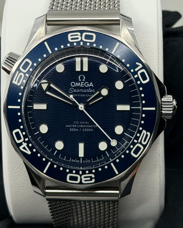 No Reserve - 2025 Omega Seamaster Diver 300M "James Bond 60th Anniversary" 42MM Blue Dial Steel Bracelet (210.30.42.20.03.002)